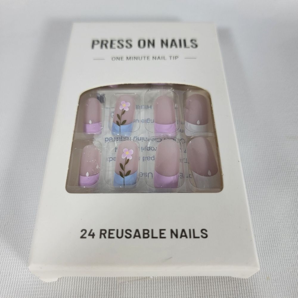 Floral Press On Nails - Purple‎ and Pink Floral Dainty 24 Piece
